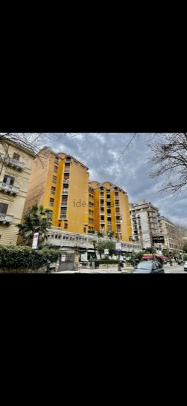 appartamento in vendita a Palermo in zona Libertà