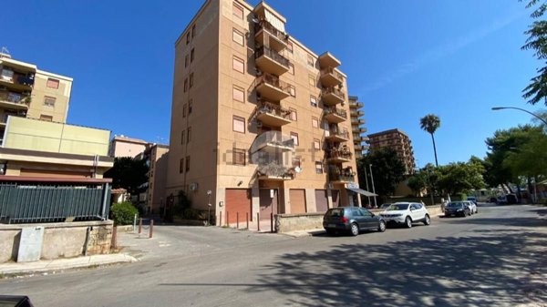 appartamento in vendita a Palermo in zona Oreto