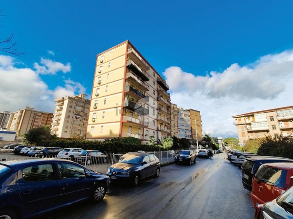 appartamento in vendita a Palermo in zona Villagrazia/Falsomiele