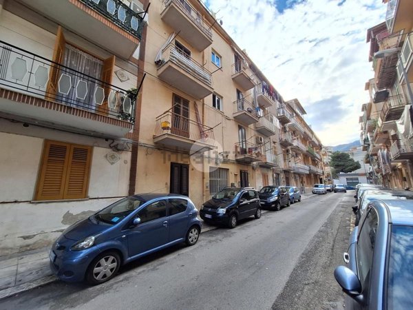 appartamento in vendita a Palermo in zona Oreto