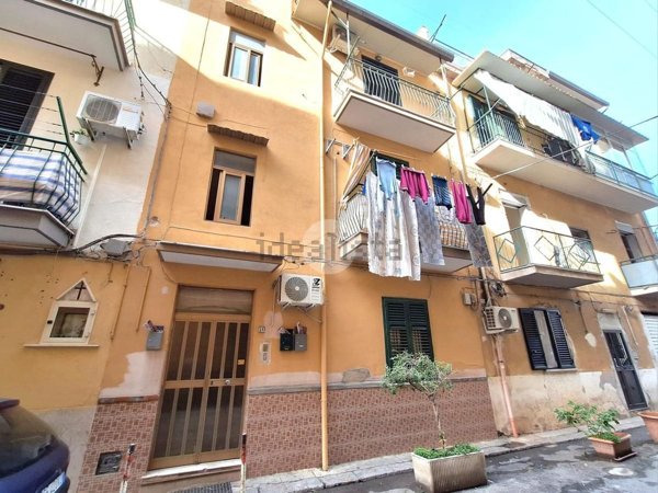 appartamento in vendita a Palermo in zona Oreto