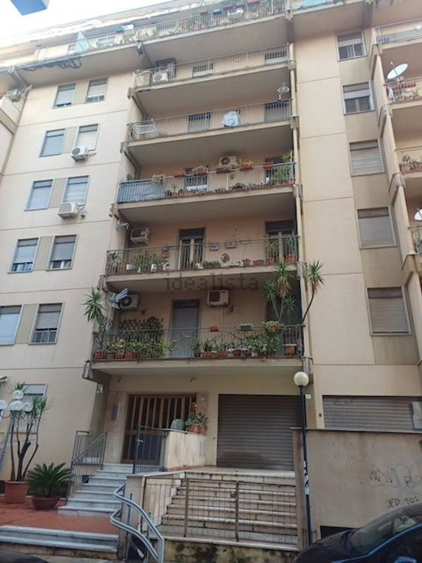 appartamento in vendita a Palermo in zona San Lorenzo