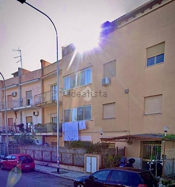 appartamento in vendita a Palermo in zona Partanna