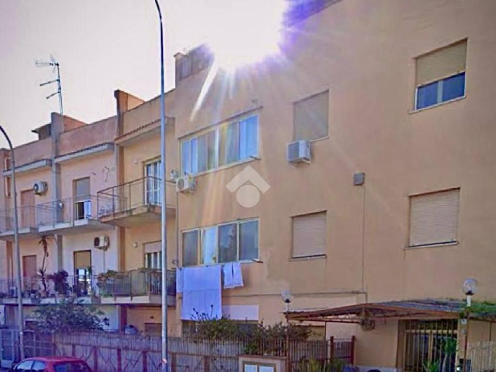appartamento in vendita a Palermo in zona Partanna