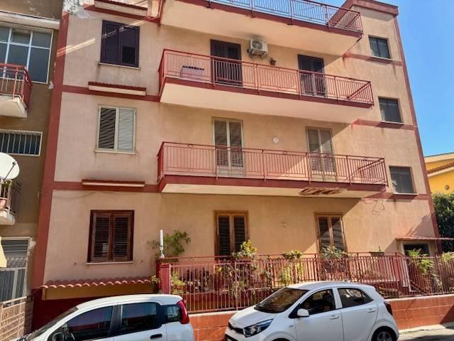 appartamento in vendita a Palermo in zona Chiavelli