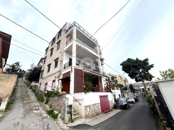appartamento in vendita a Palermo in zona Baida