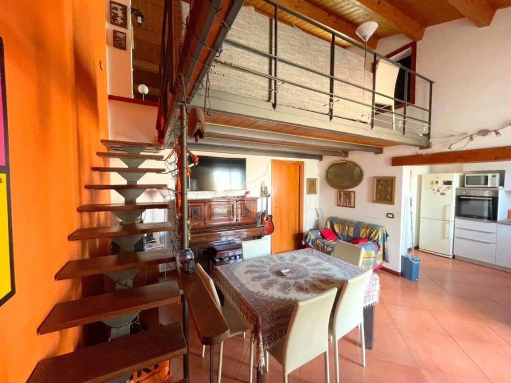 appartamento in vendita a Palermo in zona Malaspina/Palagonia