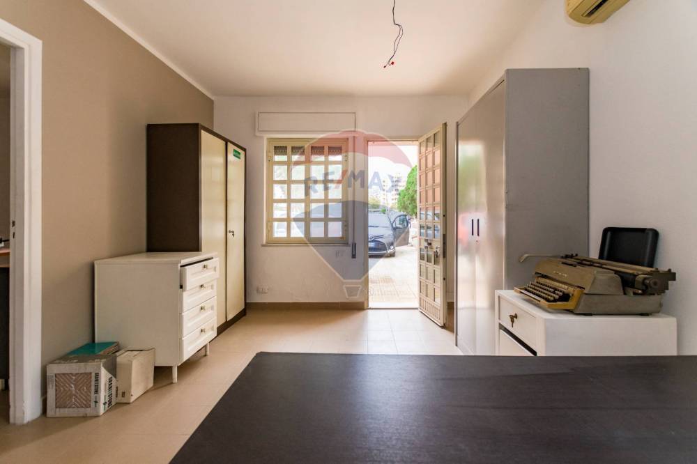 casa indipendente in vendita a Palermo in zona San Lorenzo