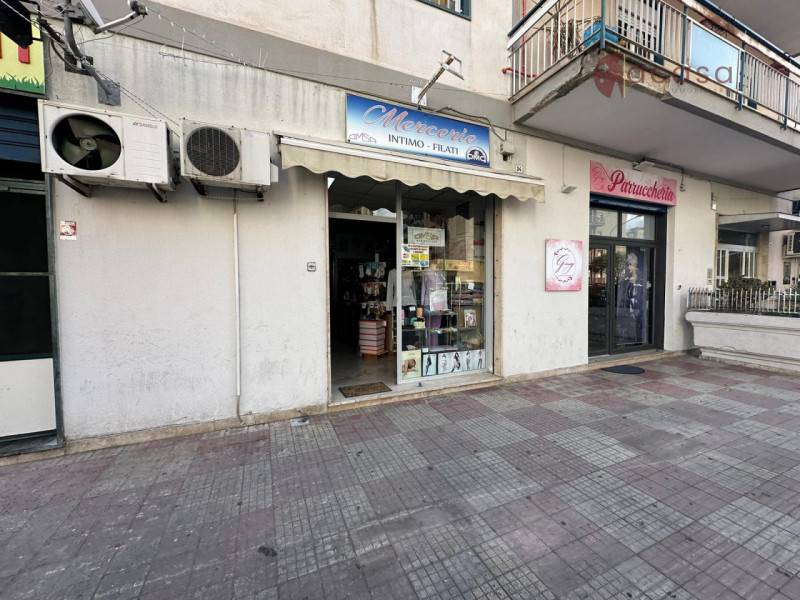negozio in vendita a Palermo