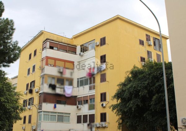 appartamento in vendita a Palermo in zona Mezzomonreale