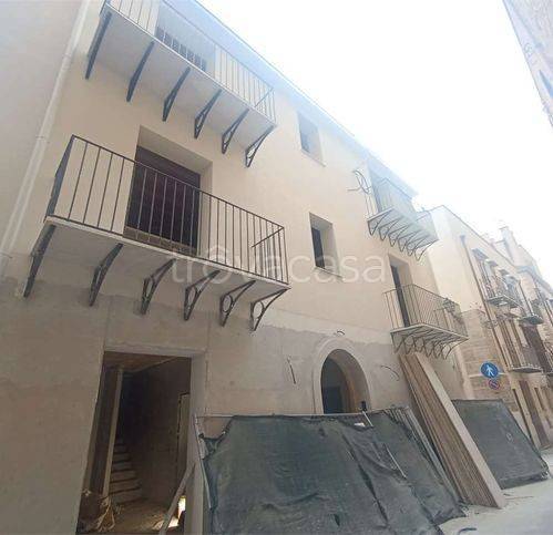 appartamento in vendita a Palermo in zona Centro storico