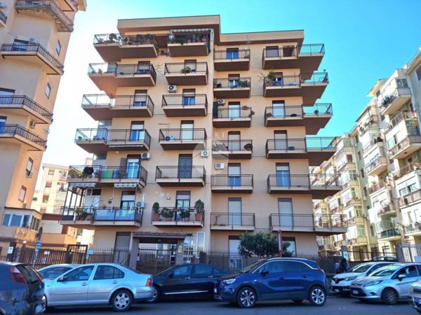 appartamento in vendita a Palermo in zona Villagrazia/Falsomiele