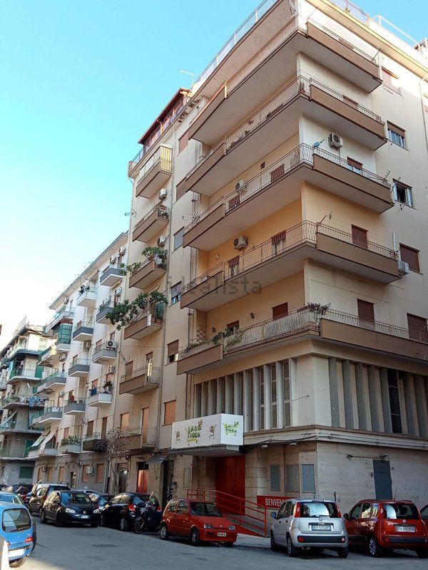 appartamento in vendita a Palermo in zona Oreto