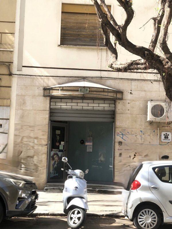 negozio in vendita a Palermo in zona Libertà
