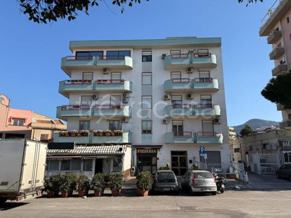 appartamento in vendita a Palermo in zona Pallavicino