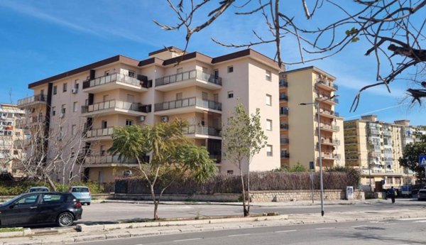 appartamento in vendita a Palermo in zona Oreto