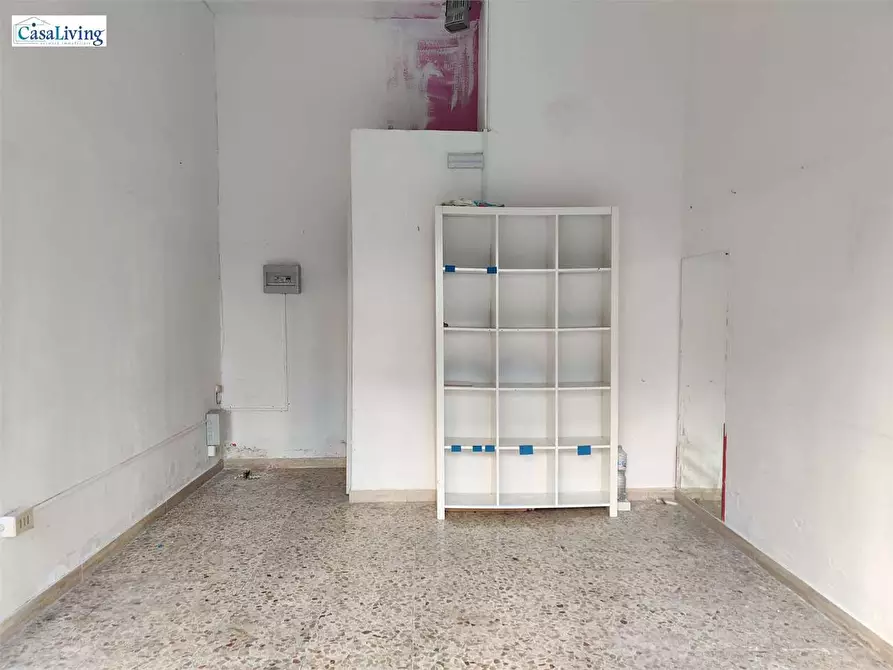 locale commerciale in vendita a Palermo in zona Resuttana