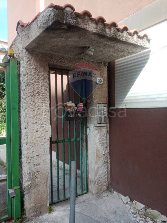 negozio in vendita a Palermo in zona Altarello