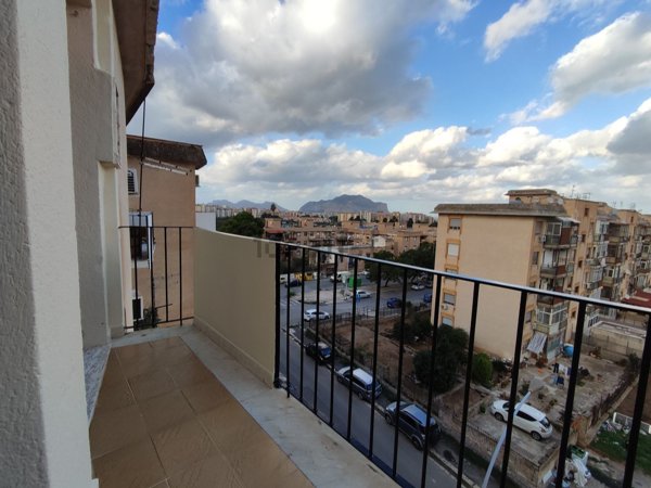 appartamento in vendita a Palermo in zona Villagrazia/Falsomiele