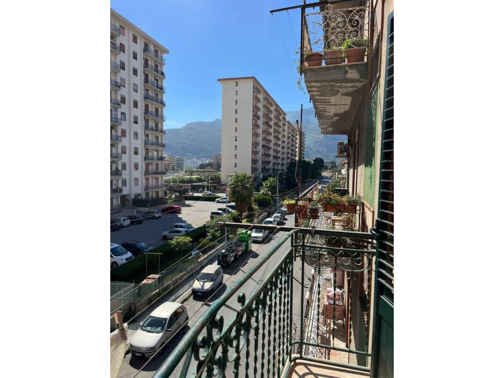 appartamento in vendita a Palermo in zona Oreto