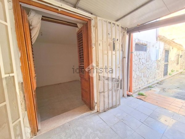 appartamento in vendita a Palermo in zona Villagrazia/Falsomiele