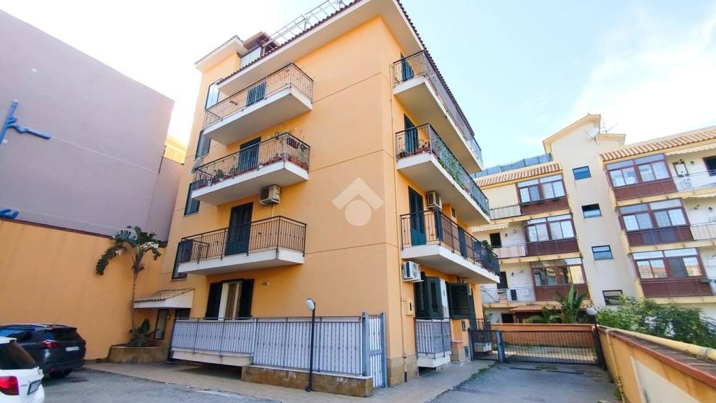 appartamento in vendita a Palermo