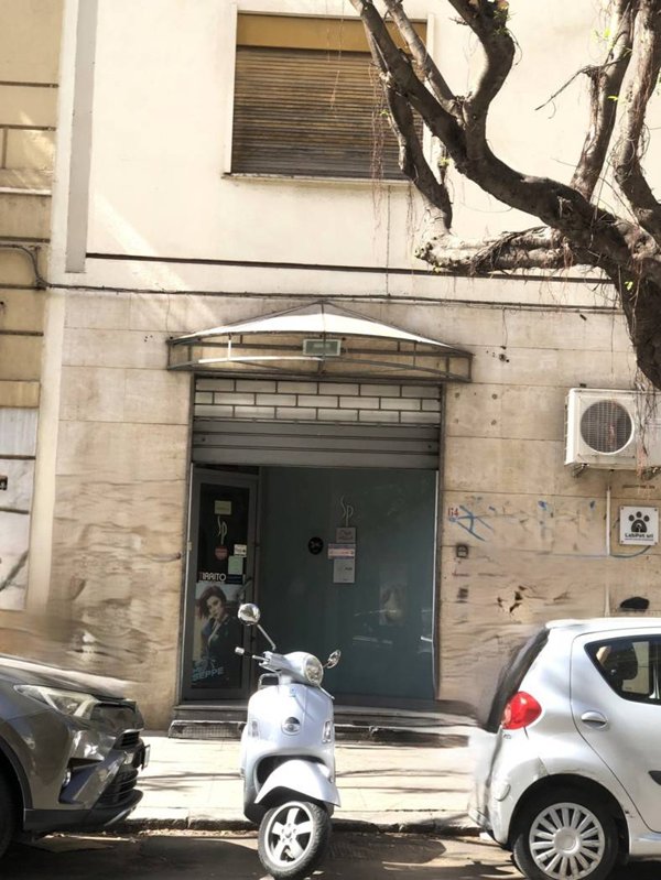 negozio in vendita a Palermo in zona Libertà