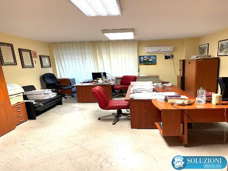 ufficio in vendita a Palermo in zona Libertà