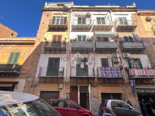 appartamento in vendita a Palermo in zona Zisa