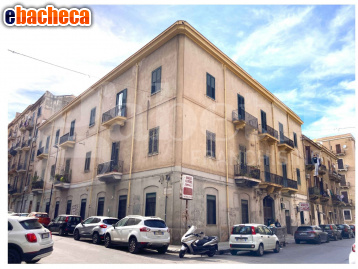 appartamento in vendita a Palermo in zona Politeama