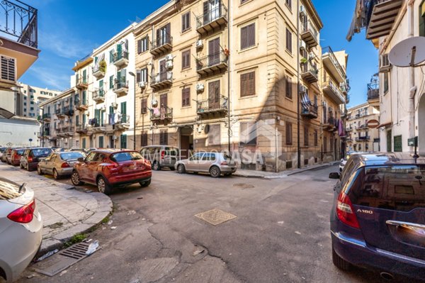 appartamento in vendita a Palermo in zona Montegrappa / Santa Rosalia
