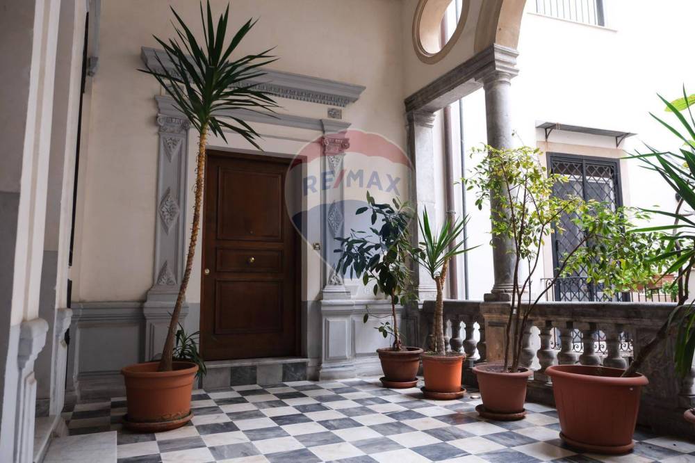appartamento in vendita a Palermo in zona Centro storico