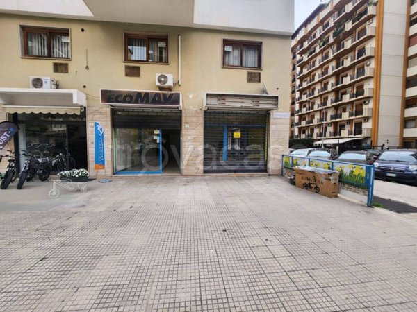 negozio in vendita a Palermo