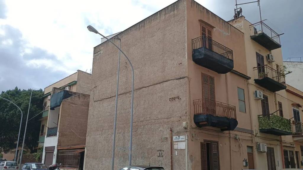 appartamento in vendita a Palermo in zona San Lorenzo