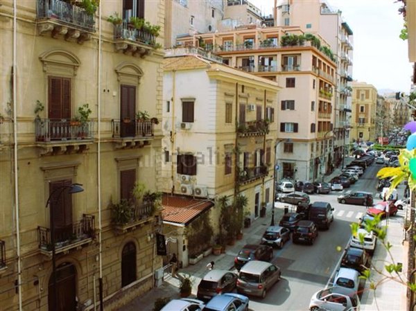 appartamento in vendita a Palermo in zona Libertà