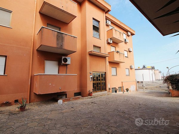 quadrivano in vendita a Palermo in zona Acqua dei Corsari