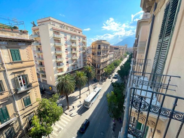 appartamento in vendita a Palermo in zona Centro storico