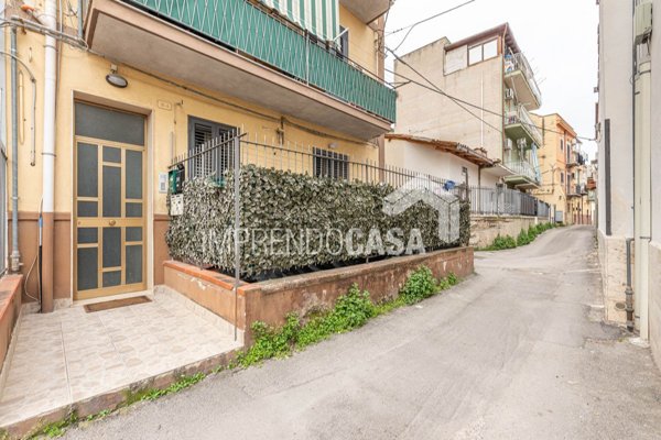 appartamento in vendita a Palermo in zona Mezzomonreale
