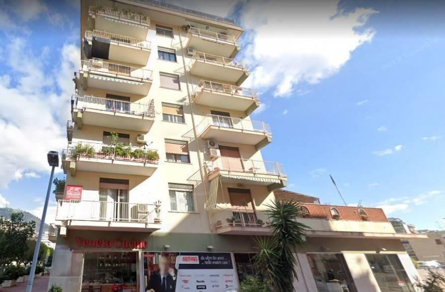 appartamento in vendita a Palermo in zona Libertà