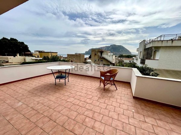 appartamento in vendita a Palermo in zona Mondello