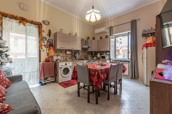 appartamento in vendita a Palermo in zona Montegrappa / Santa Rosalia