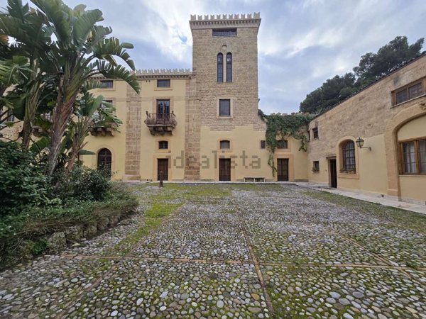 casa indipendente in vendita a Palermo in zona Mondello