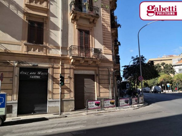 negozio in vendita a Palermo in zona Libertà