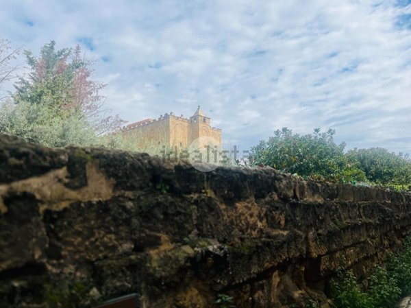 appartamento in vendita a Palermo in zona Zisa