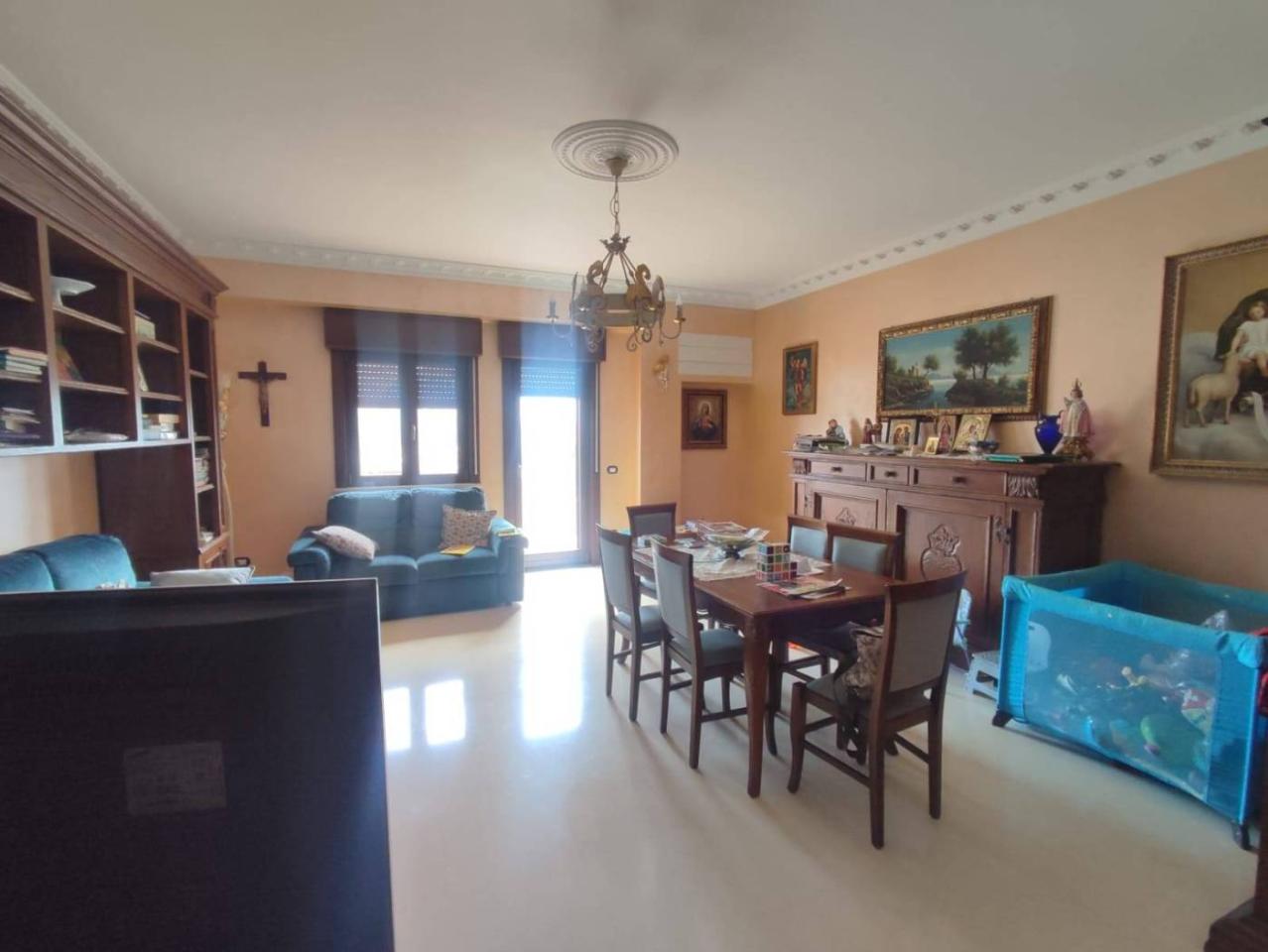 appartamento in vendita a Palermo in zona Arenella/Vergine Maria