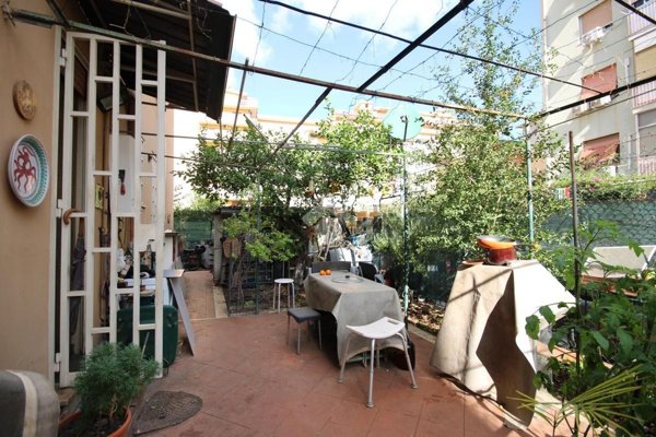 appartamento in vendita a Palermo in zona Malaspina/Palagonia