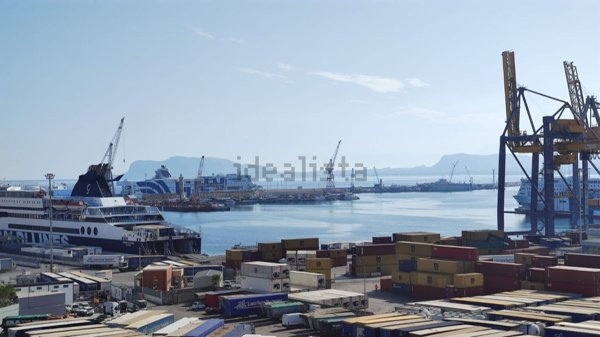appartamento in vendita a Palermo in zona Montepellegrino
