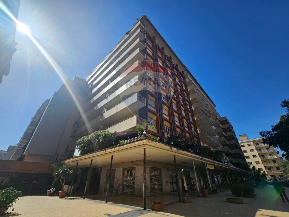 appartamento in vendita a Palermo in zona San Lorenzo