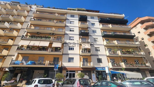 appartamento in vendita a Palermo in zona Malaspina/Palagonia
