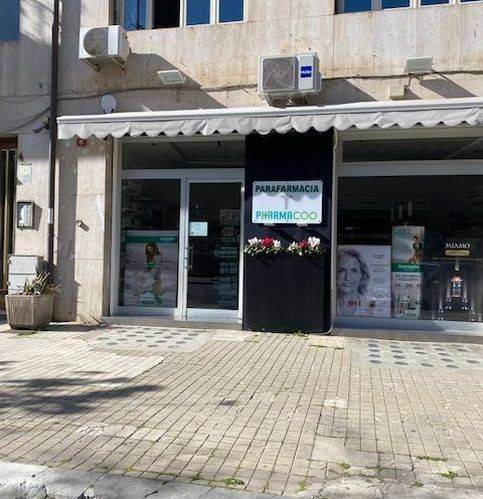 negozio in vendita a Palermo in zona Politeama